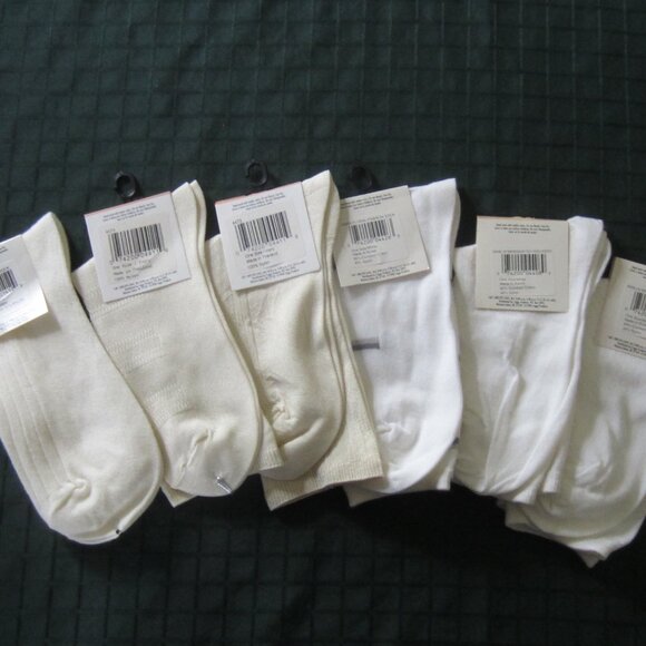 Lot - NEW 10 pr. Women's Dress Socks, LEGGS, HANES ULTIMATE One Size Mid Calf - Picture 4 of 6